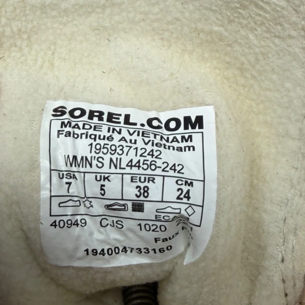 Sorel Explorer II Joan Boots - Picture 9 of 12